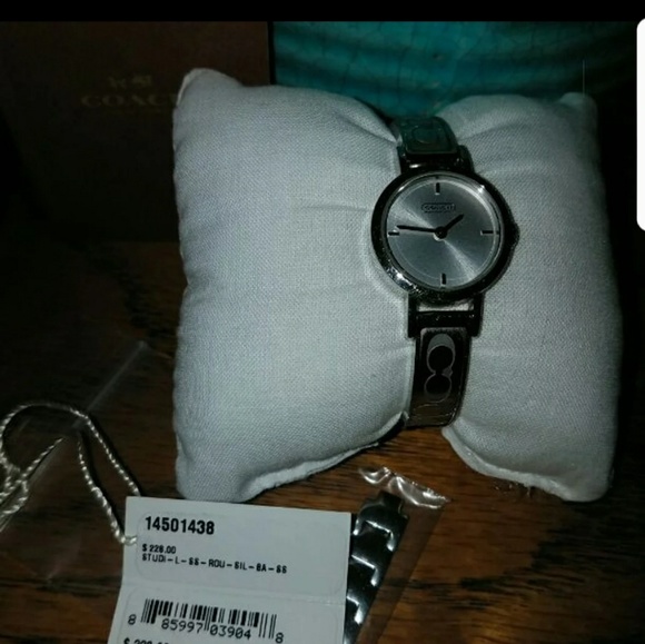 Coach Watch - Picture 1 of 4